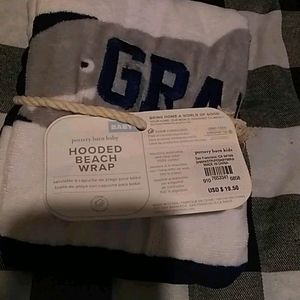NWT Pottery barn baby hooded beach wrap Grant